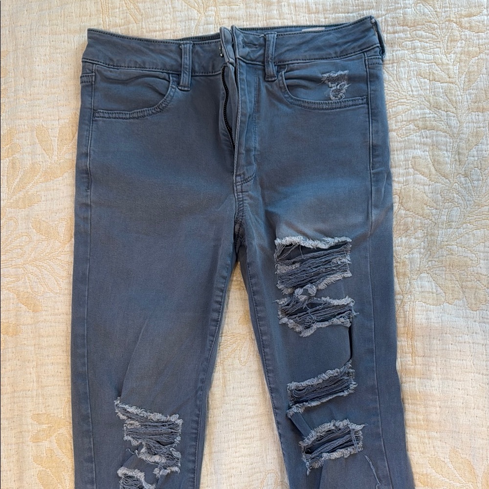 American Eagle Gray Skinny Distressed Denim